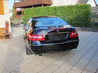 Gebraucht Mercedes E250 204 PS (150 kW) 2010 Schwarz Coupé