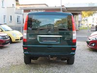 Gebraucht Mercedes Viano 150 PS (110 kW) 2009 Grün Van / Kleinbus
