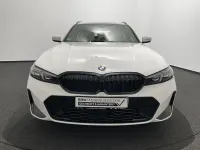 Gebraucht BMW 320 M Sport 190 PS (139 kW) 2023 Weiß Kombi