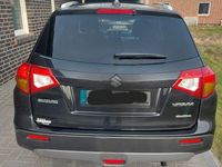 Gebraucht Suzuki Vitara Comfort 120 PS (88 kW) 2015 Schwarz SUV