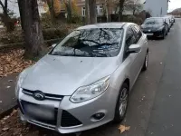 Usata Ford Focus 86 CV (63 kW) 2014 Argento Berlina