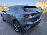 Neu Kia Ceed 140 PS (102 kW) 2025 Grau Kleinwagen