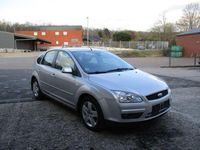 Gebraucht Ford Focus Ambiente 101 PS (74 kW) 2007 Silber Limousine