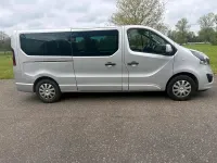 Gebraucht Opel Vivaro 145 PS (106 kW) 2017 Silber Van / Kleinbus