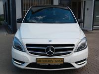 Gebraucht Mercedes B200 136 PS (100 kW) 2012 Weiß Van / Kleinbus