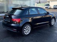 Gebraucht Audi A1 Basis 116 PS (85 kW) 2015 Brillantschwarz Kleinwagen