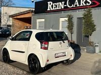 Gebraucht Toyota iQ 68 PS (50 kW) 2012 Weiß Kleinwagen