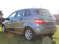 Gebraucht Mercedes B170 116 PS (85 kW) 2005 Grau Van / Kleinbus