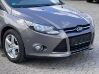 Używany Ford Focus Titanium 150 KM (110 kW) 2011 Brązowy Sedan/Limuzyna