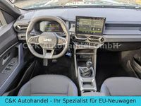Neu Dacia Bigster Expression 140 PS (102 kW) 2025 Zeder grün metallic SUV