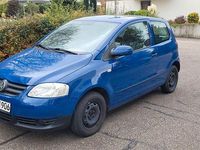 Gebraucht VW Fox 54 PS (39 kW) 2004 Blau Kleinwagen