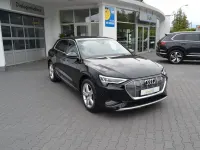 Second-hand Audi e-tron S-Line 300 kW (408 CP) 2023 Negru SUV