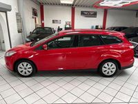 Gebraucht Ford Focus Trend 140 PS (102 kW) 2012 Rot Kombi