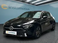 Gebraucht Mercedes A200 163 PS (119 kW) 2026 Schwarz Limousine
