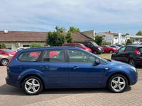 Usata Ford Focus Style 101 CV (74 kW) 2007 Blu Station wagon