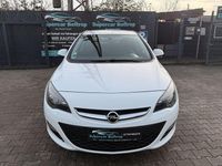 Gebraucht Opel Astra 101 PS (74 kW) 2014 Weiß Limousine