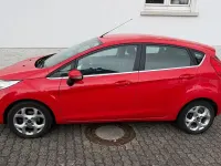 Usata Ford Fiesta Titanium 97 CV (71 kW) 2009 Rosso Utilitaria
