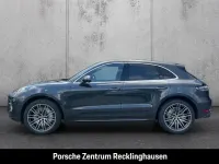 Gebraucht Porsche Macan 441 PS (324 kW) 2021 Vulkangraumetallic SUV