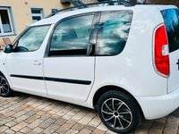 Gebraucht Skoda Roomster 85 PS (62 kW) 2012 Weiß Van / Kleinbus