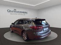 Neu Ford Focus Titanium 125 PS (91 kW) 2025 Magneticgrau (metallic) Kombi