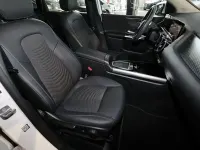 Gebraucht Mercedes B200 Progressive 163 PS (119 kW) 2024 Unilack polarweiß Van / Kleinbus