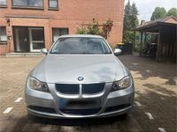 Gebraucht BMW 318 129 PS (94 kW) 2006 Silber Limousine