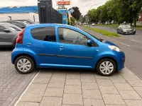 Gebraucht Peugeot 107 Active 68 PS (50 kW) 2013 Blau Kleinwagen
