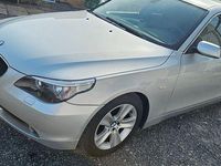 Gebraucht BMW 523 177 PS (130 kW) 2005 Silber Limousine