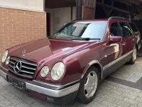 Gebraucht Mercedes E200 Avantgarde 136 PS (100 kW) 1997 Rot Kombi