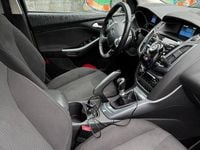 Gebraucht Ford Focus 150 PS (110 kW) 2011 Gold Limousine