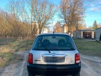 Gebraucht Nissan Micra 54 PS (39 kW) 1999 Silber Kleinwagen