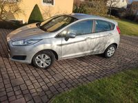 Gebraucht Ford Fiesta Trend 95 PS (69 kW) 2016 Silber Kleinwagen