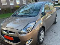 Gebraucht Hyundai ix20 125 PS (91 kW) 2015 Braun Kleinwagen