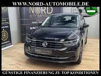 Gebraucht VW Tiguan Life 150 PS (110 kW) 2023 Deep black perleffek (metallic) SUV