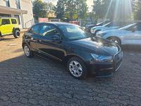Gebraucht Audi A1 Attraction 86 PS (63 kW) 2011 Schwarz Kleinwagen