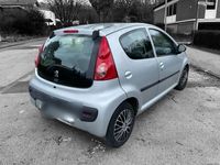 gebraucht Peugeot 107 4-Türer, Klima, TÜV bis 10/2025,