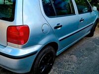 Usado VW Polo 60 HP (44 kW) 2001 Prateado Citadino