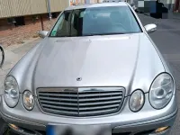 Gebraucht Mercedes E240 177 PS (130 kW) 2003 Silber Limousine