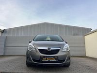 Gebraucht Opel Meriva Design Edition 101 PS (74 kW) 2011 Grau Van / Kleinbus