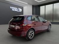 Gebraucht BMW 220 Active Tourer 170 PS (125 kW) 2025 Rot Van / Kleinbus