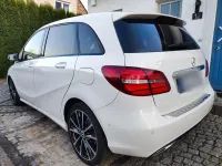 Gebraucht Mercedes B200 156 PS (114 kW) 2018 Weiß Kleinwagen