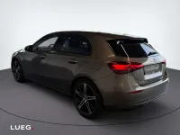 Gebraucht Mercedes A200 Night 163 PS (119 kW) 2026 Metalliclack mountaingrau Coupé