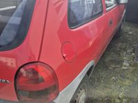 Używany Opel Corsa Swing 45 KM (33 kW) 1997 Czerwony Hatchback
