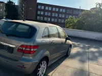 Gebraucht Mercedes B200 140 PS (102 kW) 2006 Silber Van / Kleinbus