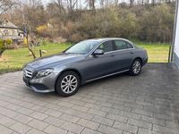 Gebraucht Mercedes E220 194 PS (142 kW) 2016 Grau Limousine