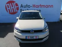 Gebraucht VW Touran Trendline 150 PS (110 kW) 2025 Beige Van / Kleinbus