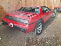 Gebraucht Pontiac Fiero 111 PS (81 kW) 1984 Rot Coupé