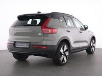 Gebraucht Volvo XC40 Core 169 kW (231 PS) 2023 Grün sage green / metallic SUV