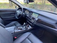 Gebraucht BMW 550 408 PS (300 kW) 2010 Grau Limousine
