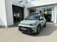 Neu Toyota Aygo X 117 PS (86 kW) 2026 Urban khaki/black SUV
